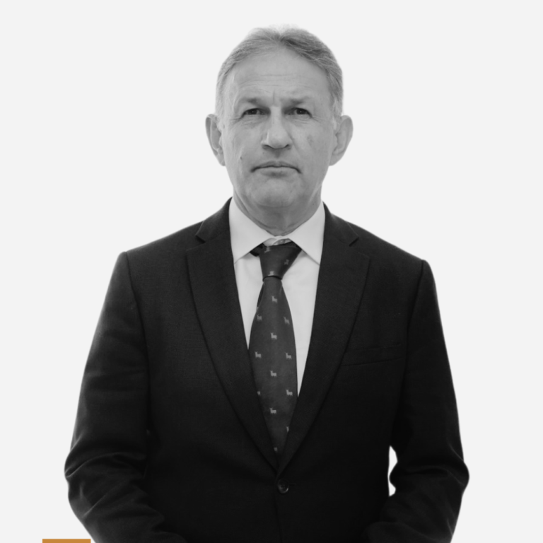 EQUIPO – Quintero y Quintero